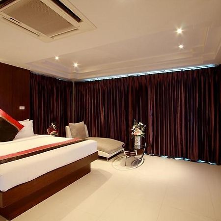 Rayaburi Beach Club Patong Phòng bức ảnh