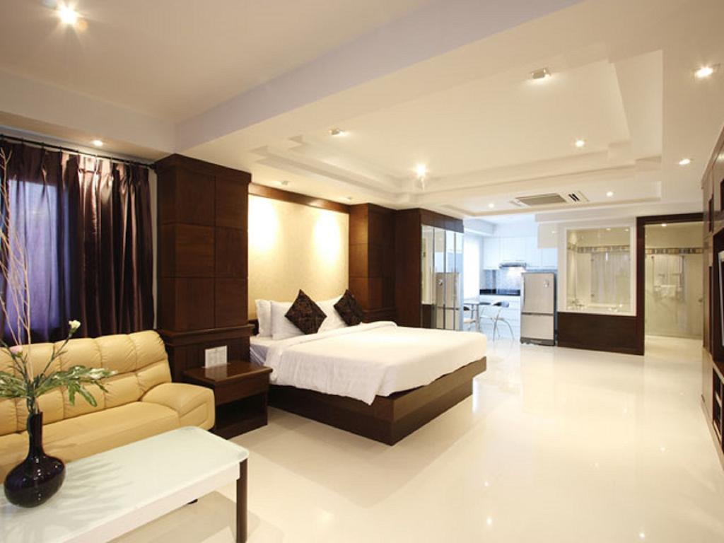 Rayaburi Beach Club Patong Phòng bức ảnh