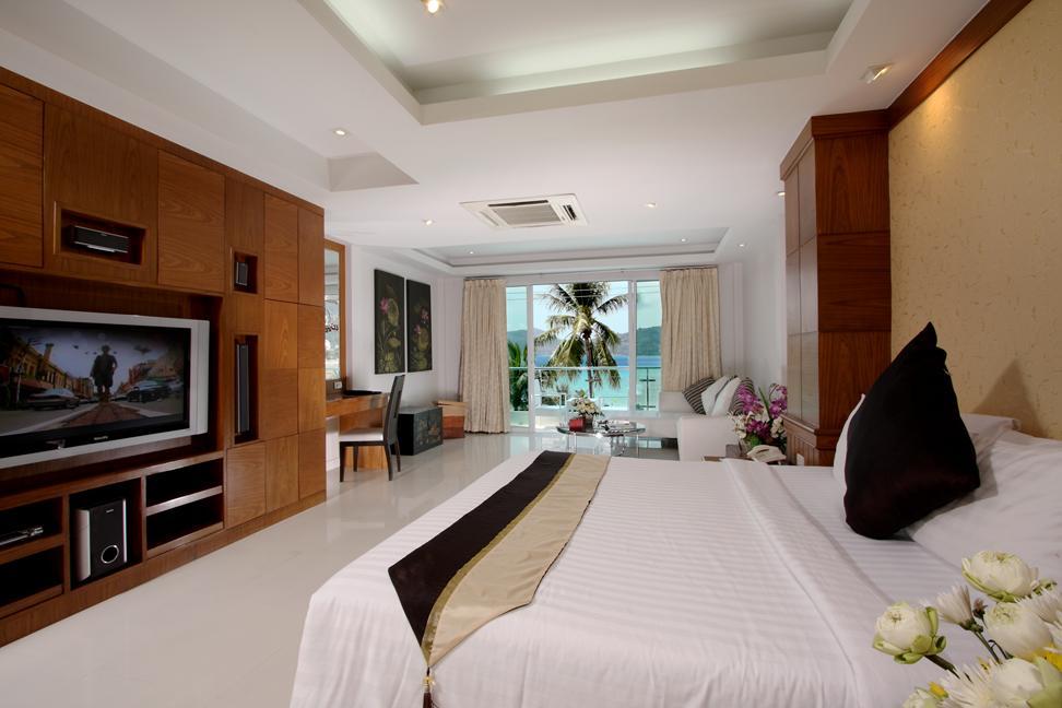 Rayaburi Beach Club Patong Phòng bức ảnh