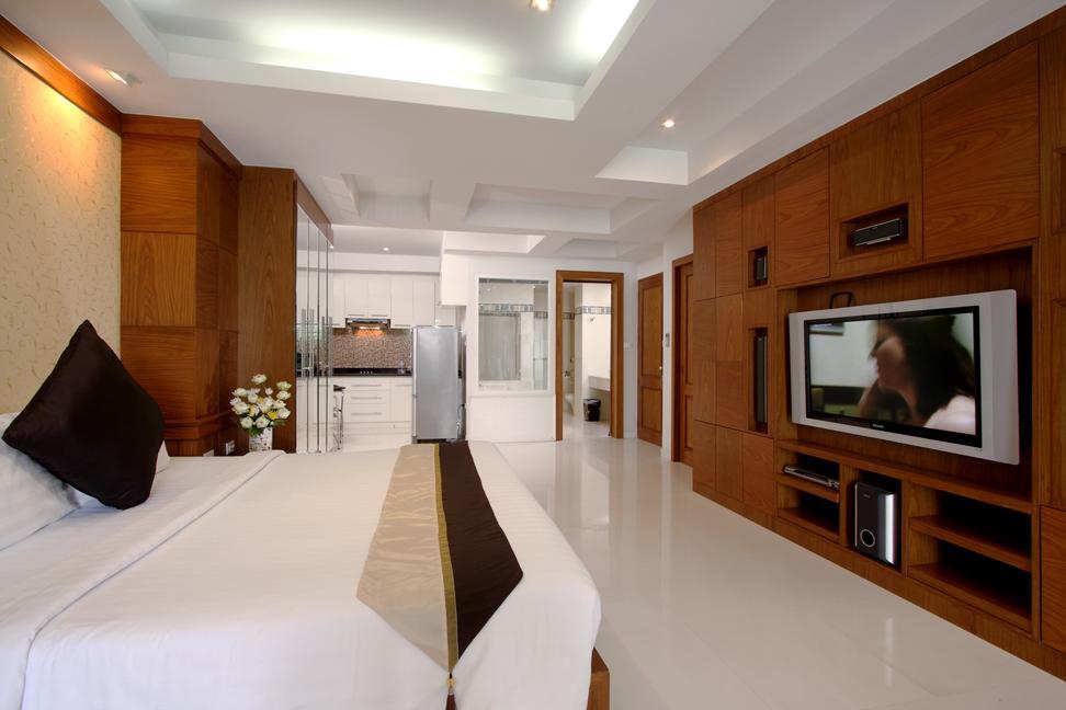 Rayaburi Beach Club Patong Phòng bức ảnh
